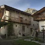Confrérie Du Moyen âge Pensión Verrayes