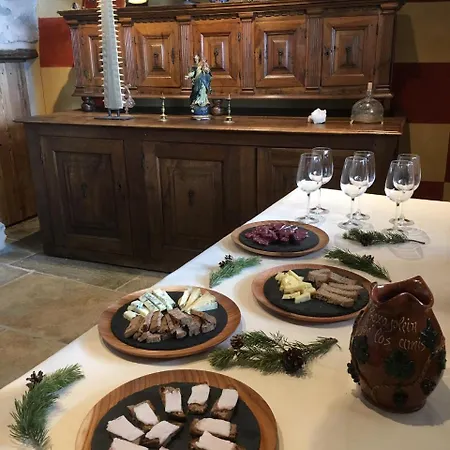 Confrérie Du Moyen âge Maison d'hôtes *