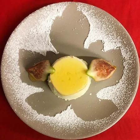 Konukevi Confrerie Du Moyen Age 3*